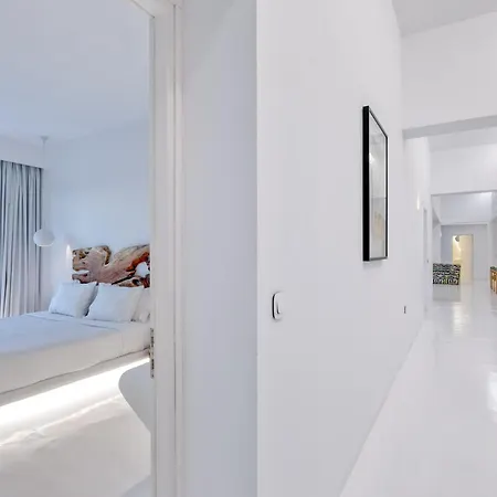 Casa *